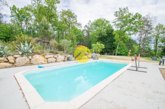 Magnifique maison sur 2.7Ha