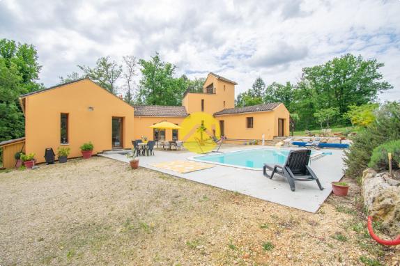 Magnifique maison sur 2.7Ha