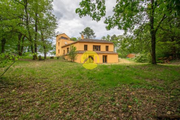 Magnifique maison sur 2.7Ha