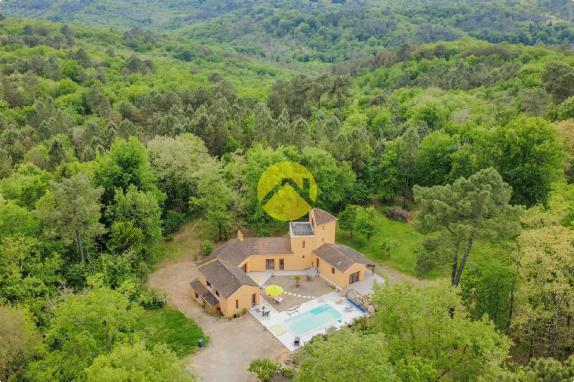 Magnifique maison sur 2.7Ha