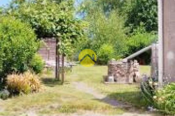 maison bord de route