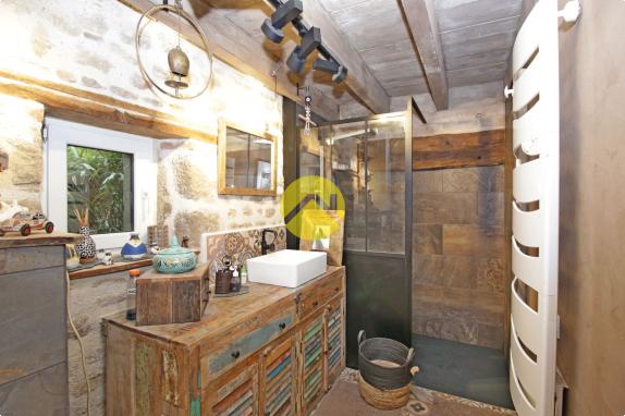 Fermette / Longere   de plus  1 Ha Commentry, 6 pièces à vendre