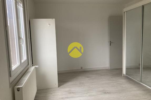 PROCHE AVORD MAISON 6 PIECES