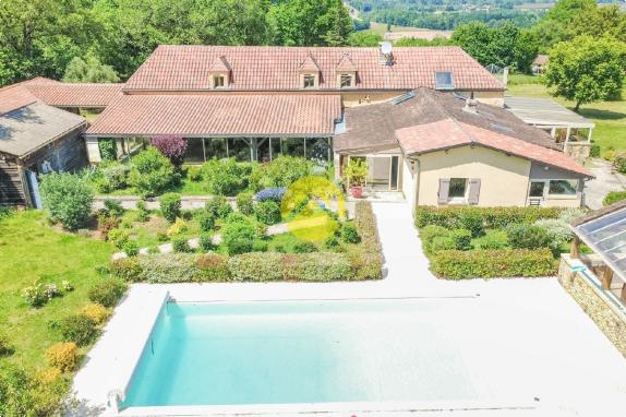 Magnifique longère 395m2 habitable