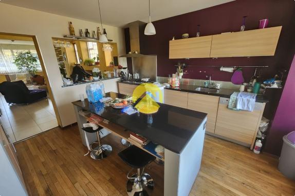 APPARTEMENT AVEC TERRASSE
