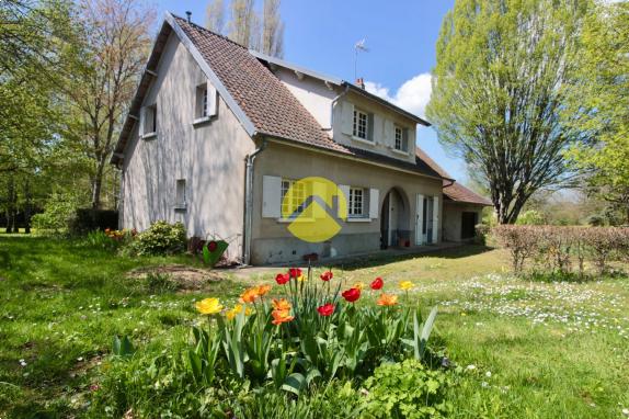 Maison / Pavillon La guerche sur l aubois, 6 pièces à vendre