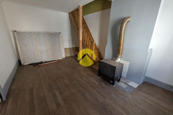 Maison de bourg.Potentiel 150m2