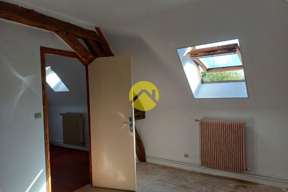CHARMANTE MAISON A LA CAMPAGNE