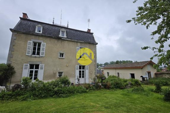MAISON BOURGEOISE