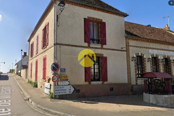 AU COEUR DU VILLAGE