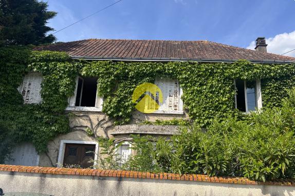 PROPRIETE SUR 2HA - ETANG - MAISON 
