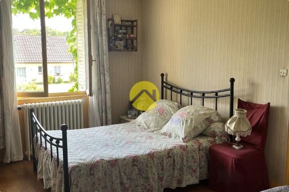 PROPRIETE SUR 2HA - ETANG - MAISON 