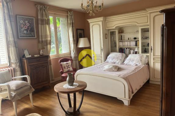 PROPRIETE SUR 2.600HA AVEC ETANG