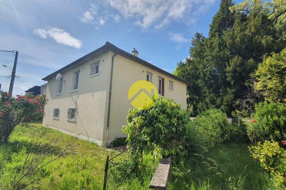 maison dans bourg thermal