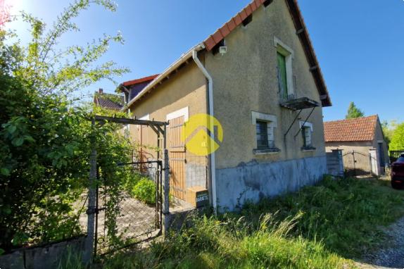 MAISON A FINIR DE RESTAURER 