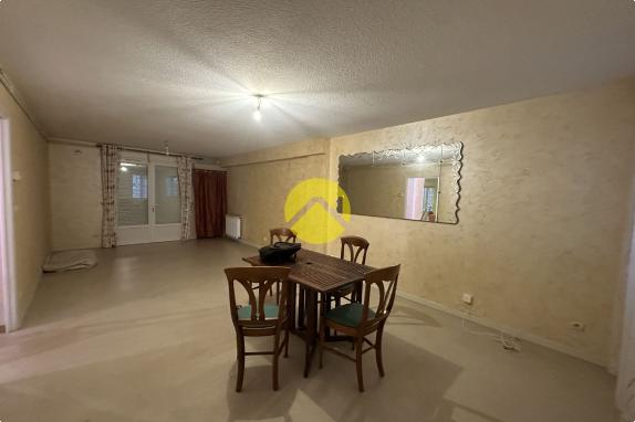 IMMEUBLE 3 LOGEMENTS AVEC TERRAIN