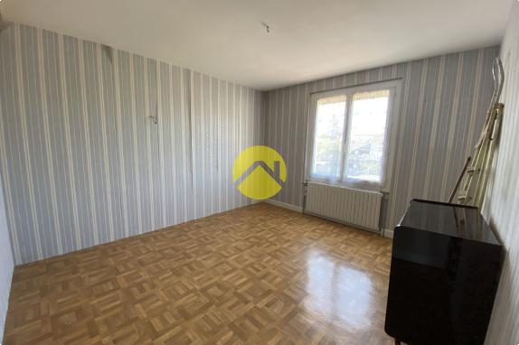 MAISON 80 m² 3 CHAMBRES