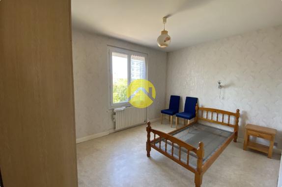 MAISON 80 m² 3 CHAMBRES
