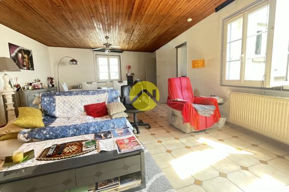 APPARTEMENT AVEC GARAGE