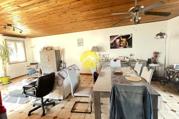APPARTEMENT AVEC GARAGE