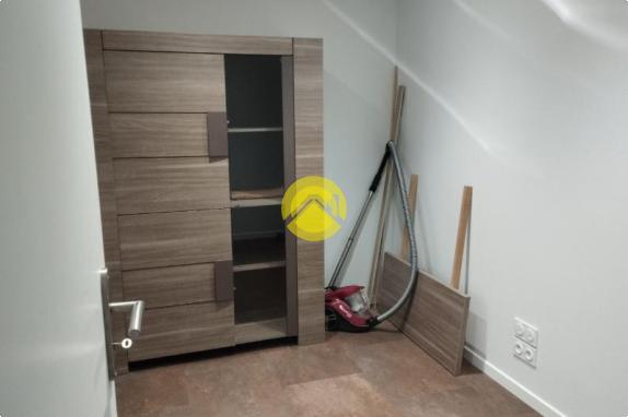 Appartement refait à neuf + local c