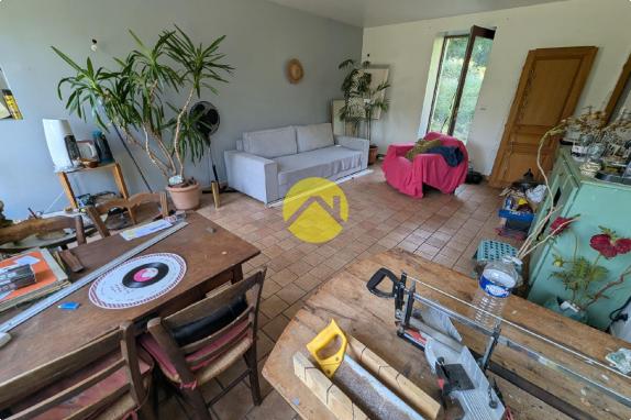 Longère en pierre 185m² sur 3.000m²