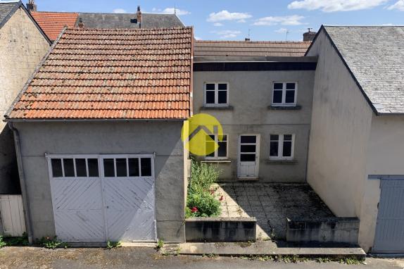 Maison de bourg au calme