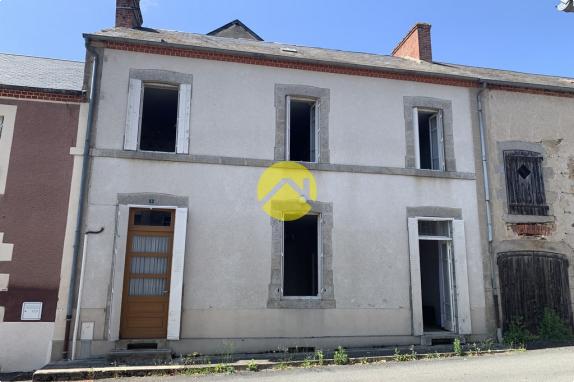 Maison de bourg au calme