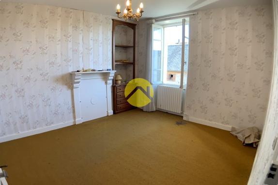 Maison de bourg au calme