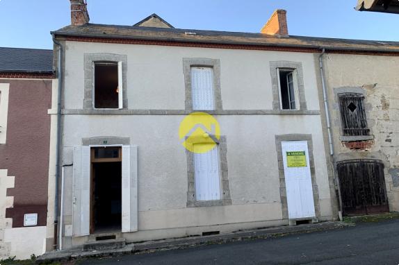 Maison de bourg au calme