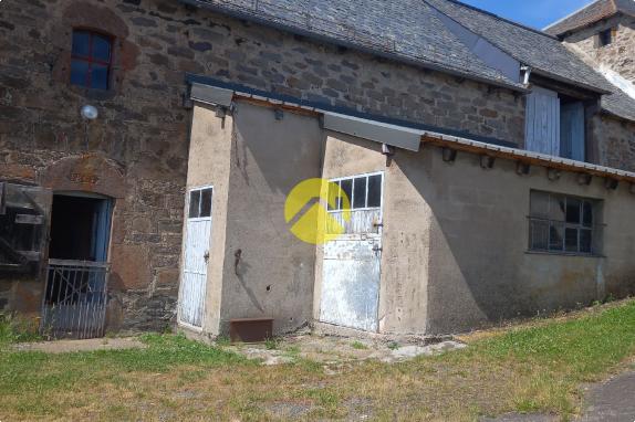 CORPS DE FERME