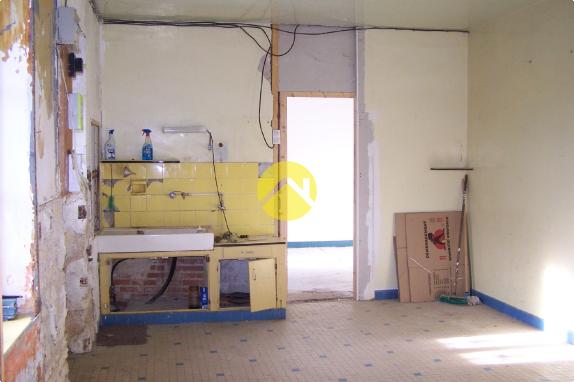 MAISON A RENOVER TOITURE NEUVE