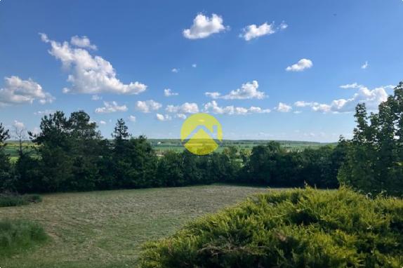 Propriété sur 7 700 m² de jardin