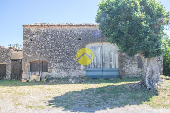 Grange à rénover sur 672m2