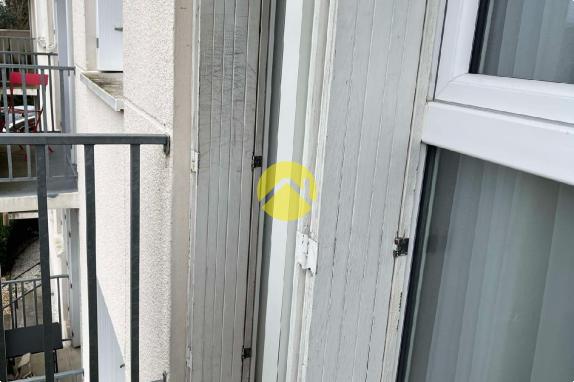 APPARTEMENT AVEC BALCON ET GARAGE