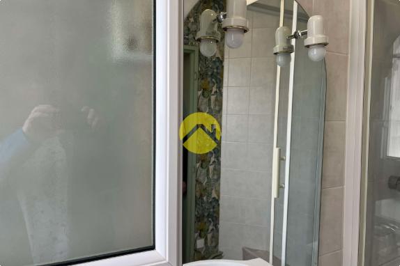 APPARTEMENT AVEC BALCON ET GARAGE