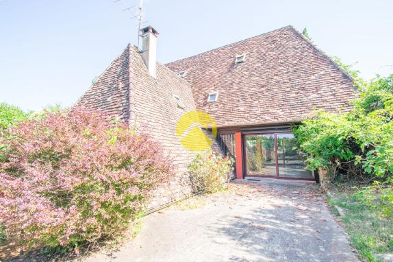 Maison d'architecte centre Belvès