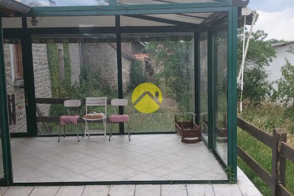 Maison avec jardin et grange