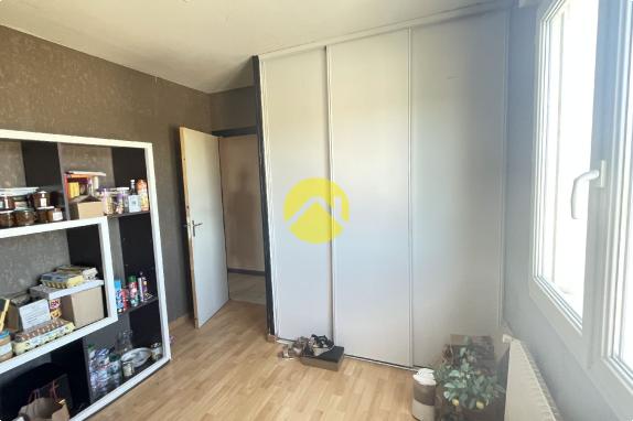 APPARTEMENT AVEC BALCON