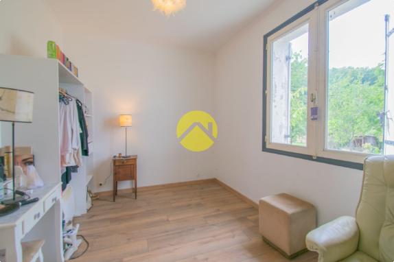Maison T4 avec garage et jardin