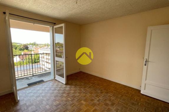 APPARTEMENT AVEC BALCON