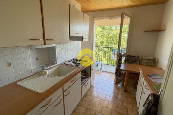 APPARTEMENT AVEC BALCON