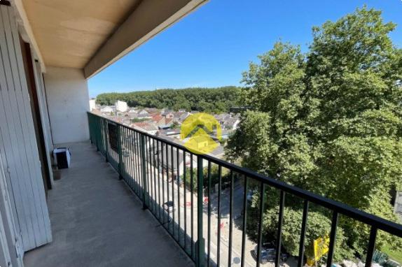 APPARTEMENT AVEC BALCON