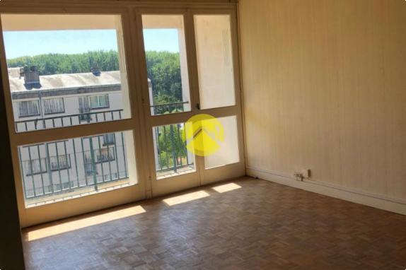 APPARTEMENT AVEC BALCON