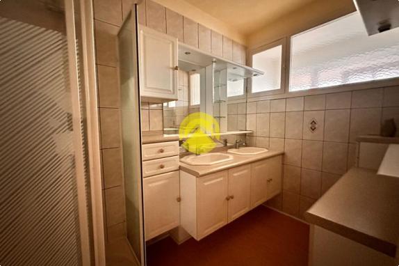 APPARTEMENT AVEC BALCON