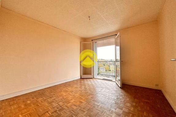 APPARTEMENT AVEC BALCON