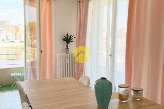 T4 rénové 83 m² avec cave 