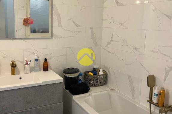 T4 rénové 83 m² avec cave 