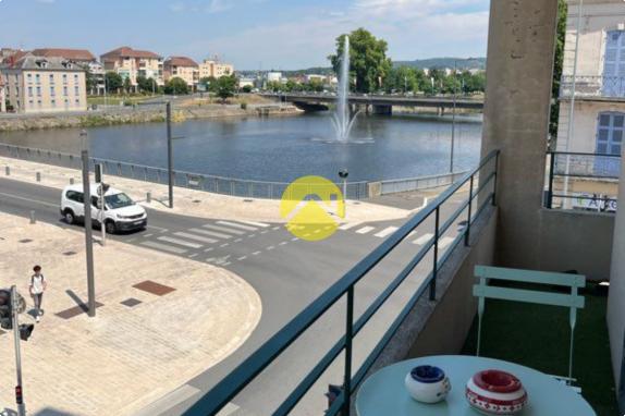 T4 rénové 83 m² avec cave 