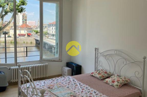 T4 rénové 83 m² avec cave 